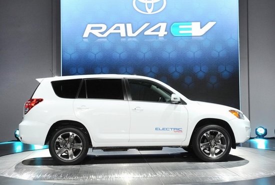 豐田明年推電動版RAV4 預(yù)計售價4萬美元 